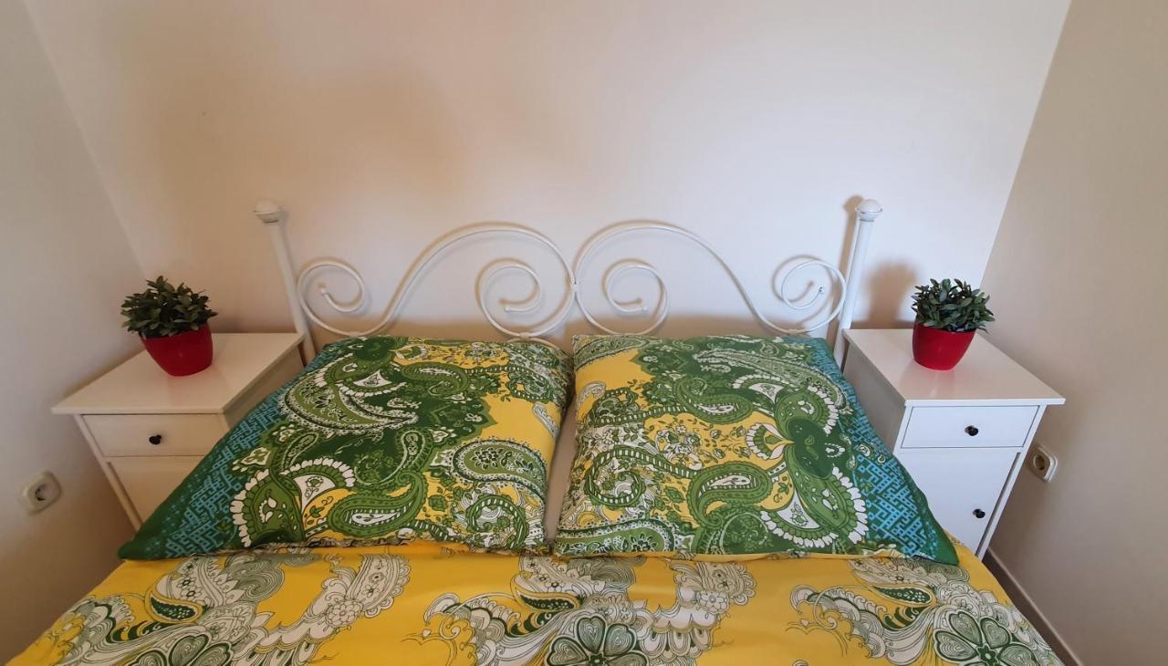 Apartments Ruzic Njivice Chambre photo